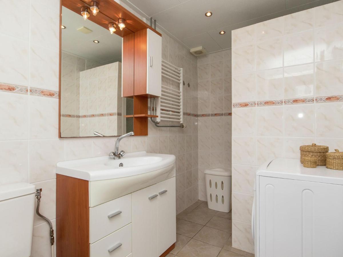 Cosy Holiday Home In Noordwijkerhout Near Lake Екстериор снимка