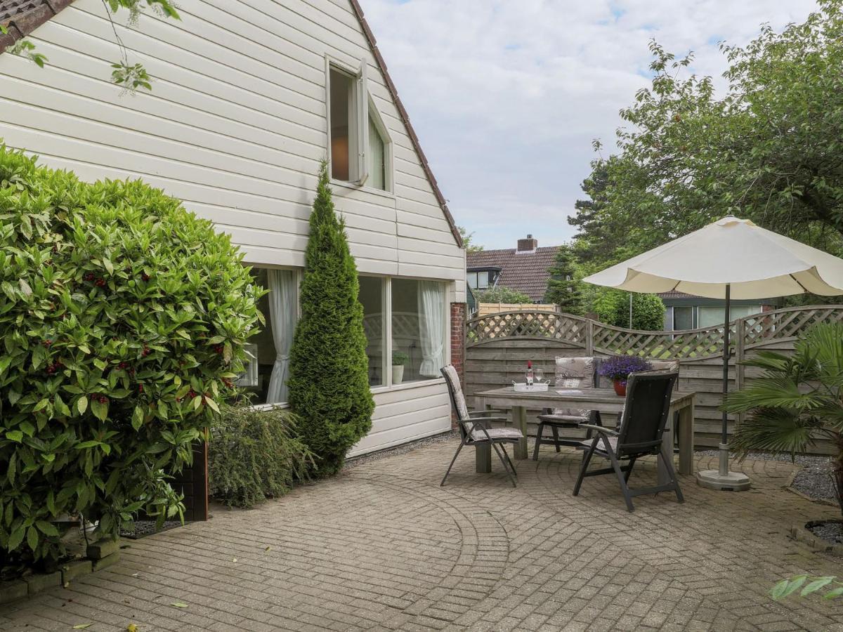 Cosy Holiday Home In Noordwijkerhout Near Lake Екстериор снимка